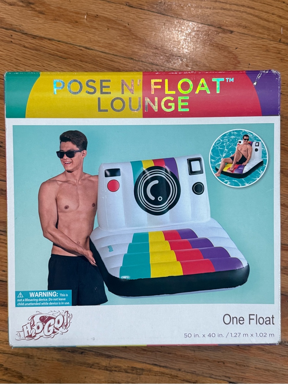 POSE N' FLOAT Lounge Inflatable Pool Float - Multicolor